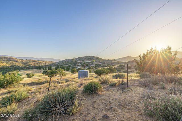 6780 Hubbard Road, Acton, CA 93510