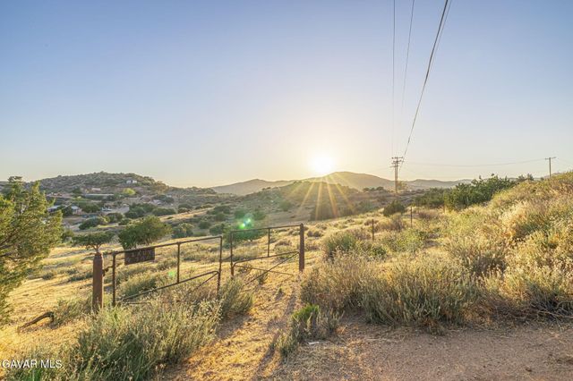 6780 Hubbard Road, Acton, CA 93510