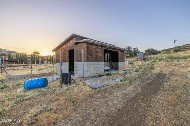 6780 Hubbard Road, Acton, CA 93510
