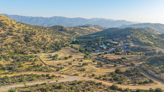 6780 Hubbard Road, Acton, CA 93510