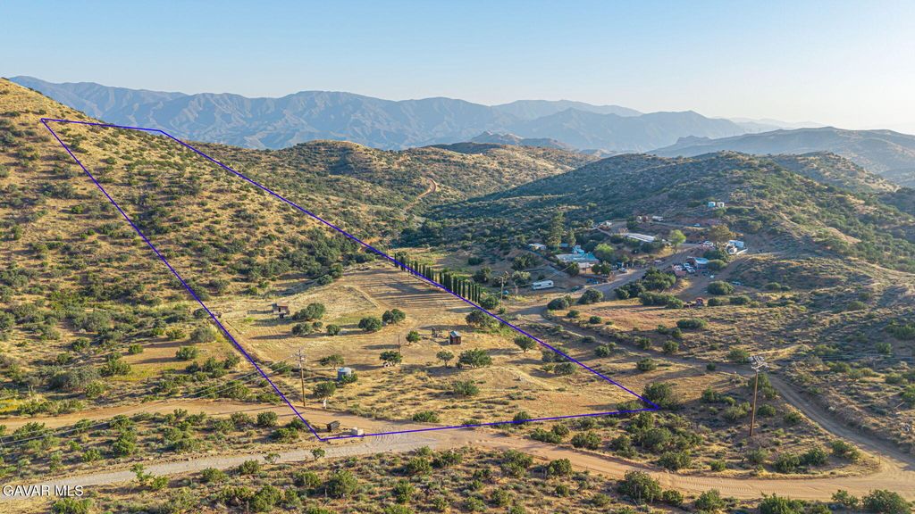 6780 Hubbard Road, Acton, CA 93510
