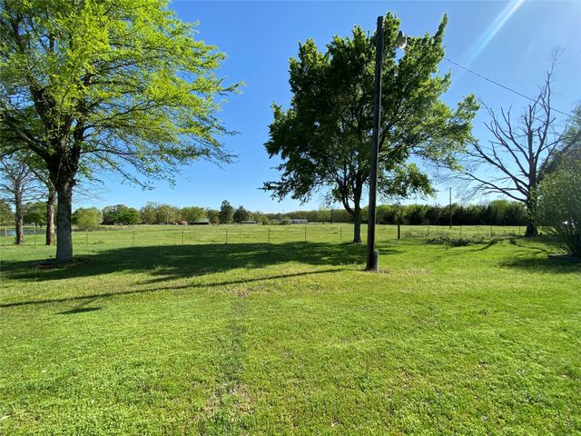 1900 County Road 33900, Powderly, TX 75473