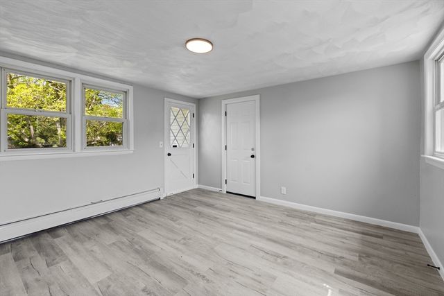 42 Tee Jay Dr, Seekonk, MA 02771
