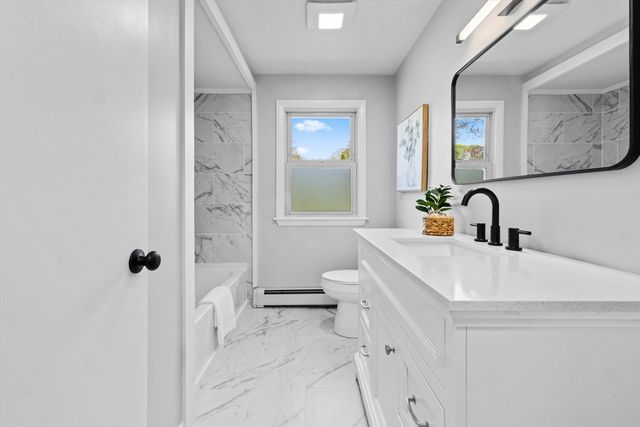 42 Tee Jay Dr, Seekonk, MA 02771