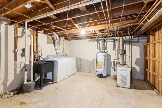 42 Tee Jay Dr, Seekonk, MA 02771