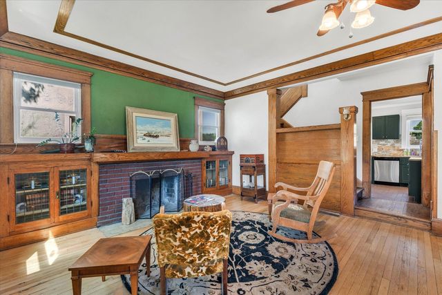 416 E Rusholme Street, Davenport, IA 52803