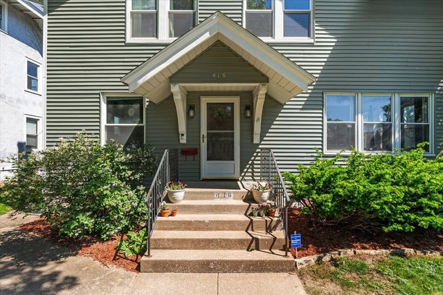 416 E Rusholme Street, Davenport, IA 52803