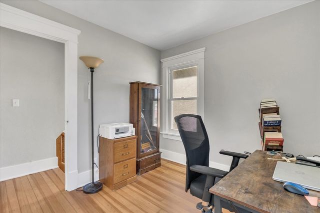 416 E Rusholme Street, Davenport, IA 52803