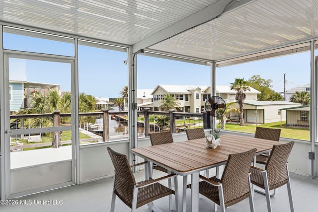 842 Deer Drive, Bay Saint Louis, MS 39520
