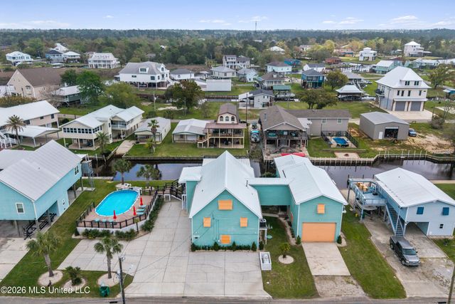 842 Deer Drive, Bay Saint Louis, MS 39520