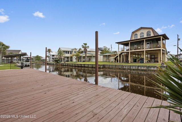 842 Deer Drive, Bay Saint Louis, MS 39520