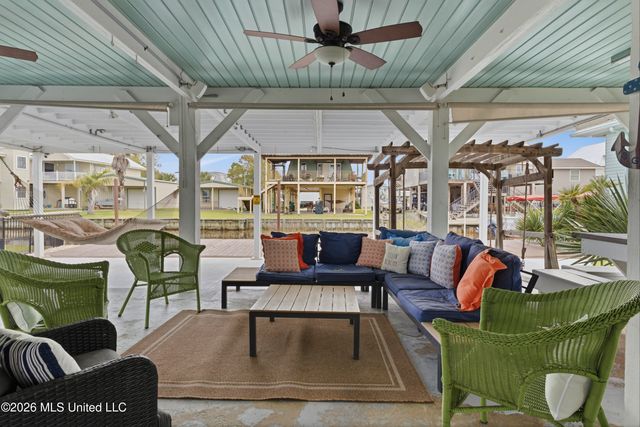 842 Deer Drive, Bay Saint Louis, MS 39520