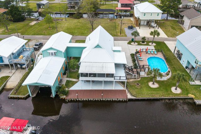 842 Deer Drive, Bay Saint Louis, MS 39520