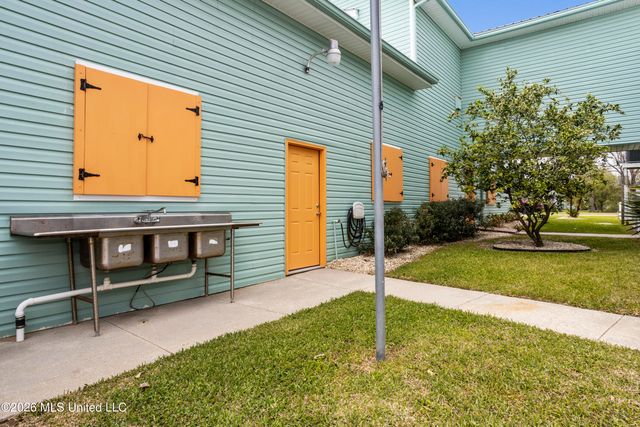 842 Deer Drive, Bay Saint Louis, MS 39520