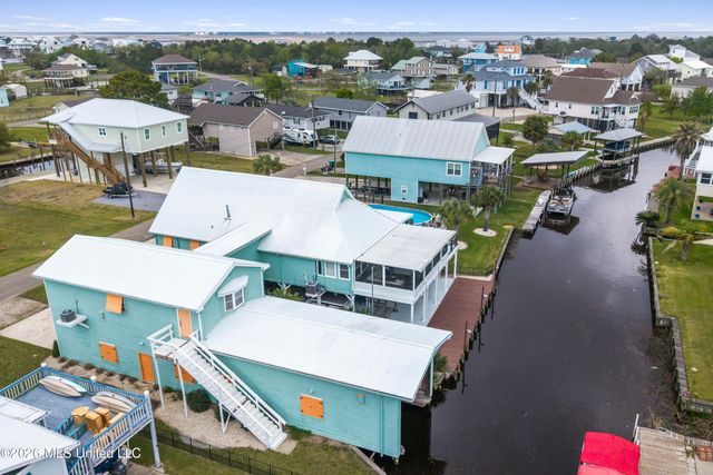 842 Deer Drive, Bay Saint Louis, MS 39520