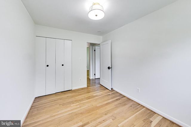 11832 ENID DR, Potomac, MD 20854