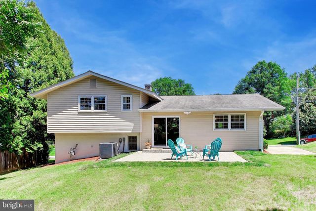 11832 ENID DR, Potomac, MD 20854