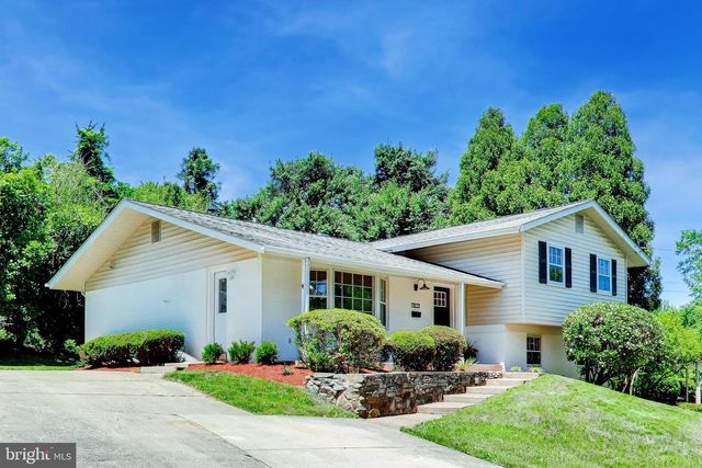 11832 ENID DR, Potomac, MD 20854
