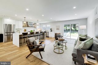 11832 ENID DR, Potomac, MD 20854