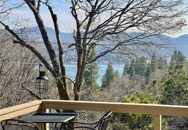 28834 Zion Drive, Lake Arrowhead, CA 92352