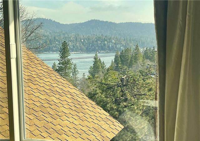 28834 Zion Drive, Lake Arrowhead, CA 92352