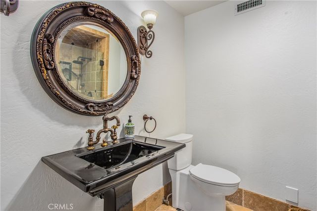 28834 Zion Drive, Lake Arrowhead, CA 92352