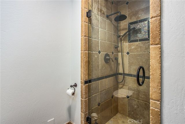 28834 Zion Drive, Lake Arrowhead, CA 92352