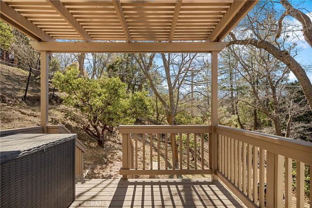 28834 Zion Drive, Lake Arrowhead, CA 92352