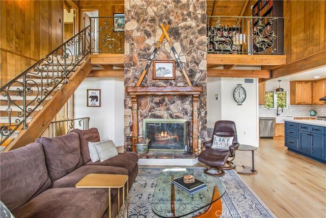 28834 Zion Drive, Lake Arrowhead, CA 92352