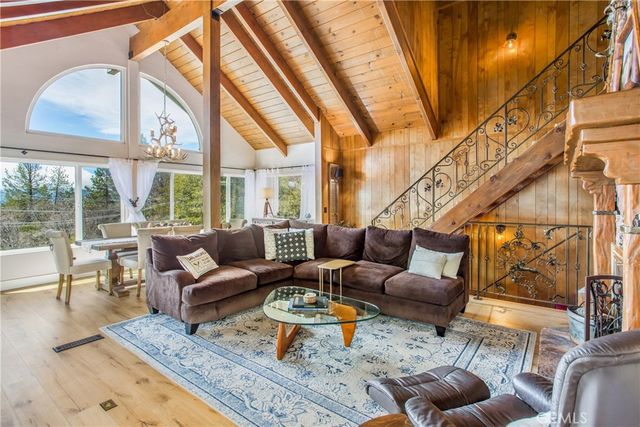 28834 Zion Drive, Lake Arrowhead, CA 92352