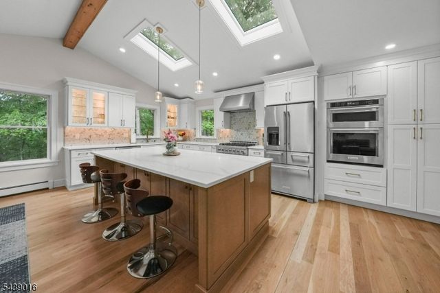 246 Mount Harmony Rd, Bernardsville Boro, NJ 07924