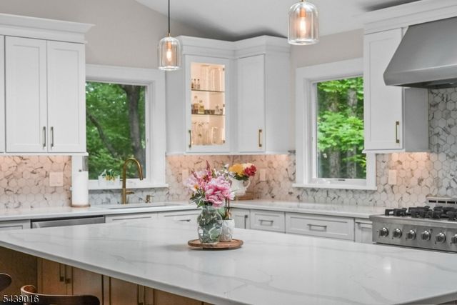 246 Mount Harmony Rd, Bernardsville Boro, NJ 07924