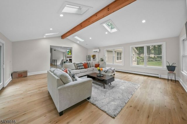 246 Mount Harmony Rd, Bernardsville Boro, NJ 07924
