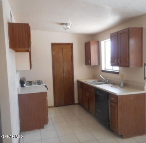 649 MARY STUART Drive, El Paso, TX 79912