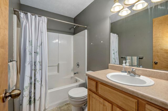 143 Pine Ridge Boulevard, Rogersville, MO 65742