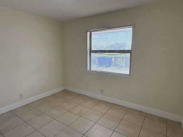 2820 Avenue S A1, Riviera Beach, FL 33404