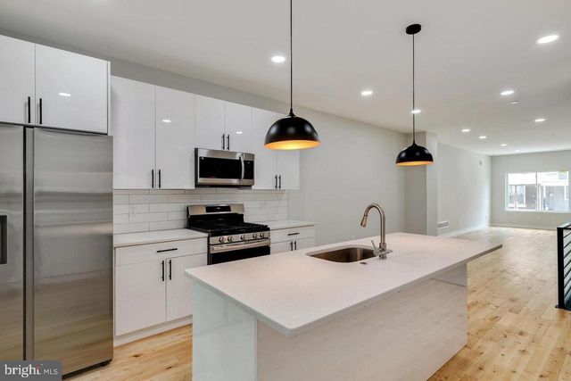 1320 S 31ST ST, Philadelphia, PA 19146