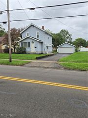 264 5th Street NE, Barberton, OH 44203