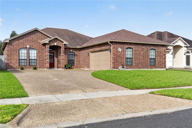 6821 Jets Ct, Corpus Christi, TX 78414