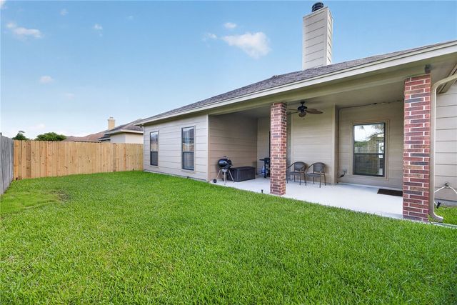 6821 Jets Ct, Corpus Christi, TX 78414