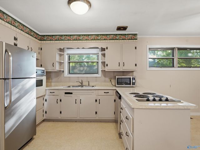 700 Cedar Street, Hartselle, AL 35640