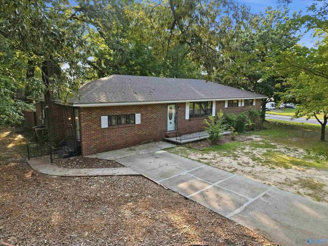 700 Cedar Street, Hartselle, AL 35640