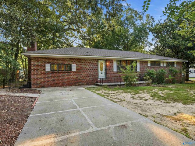 700 Cedar Street, Hartselle, AL 35640