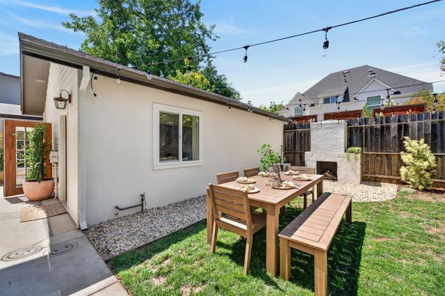 864 48th St, Sacramento, CA 95819