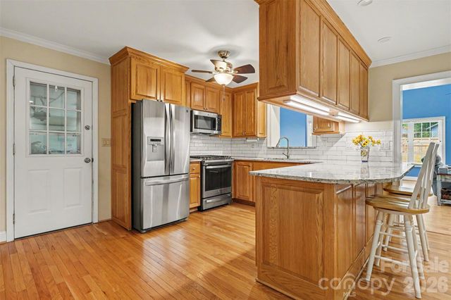 114 Carderock Court, Charlotte, NC 28214