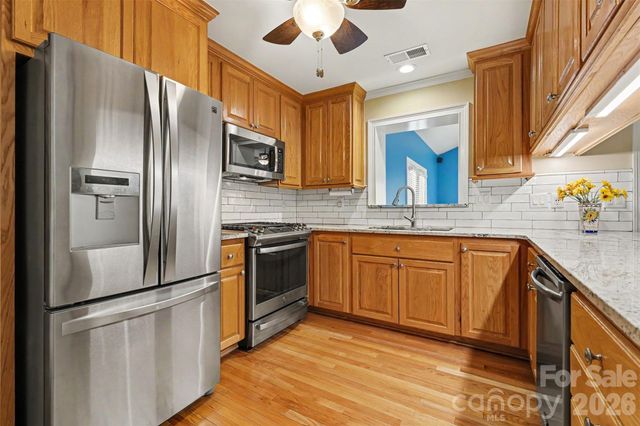 114 Carderock Court, Charlotte, NC 28214