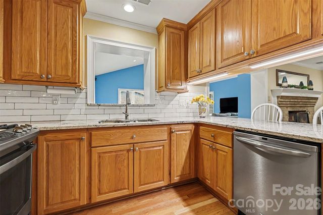 114 Carderock Court, Charlotte, NC 28214
