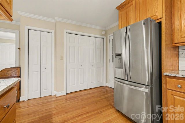 114 Carderock Court, Charlotte, NC 28214