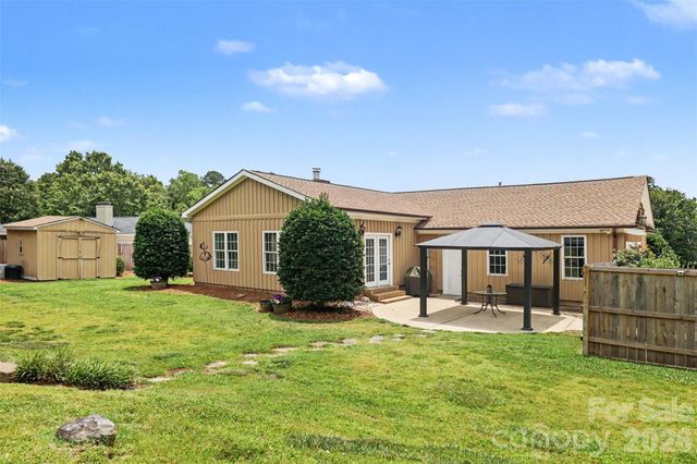 114 Carderock Court, Charlotte, NC 28214