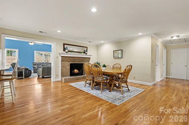 114 Carderock Court, Charlotte, NC 28214